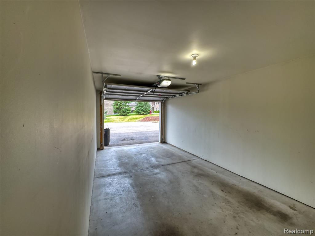 53274 Providence Drive W, Utica, MI 48316 — Photo 15