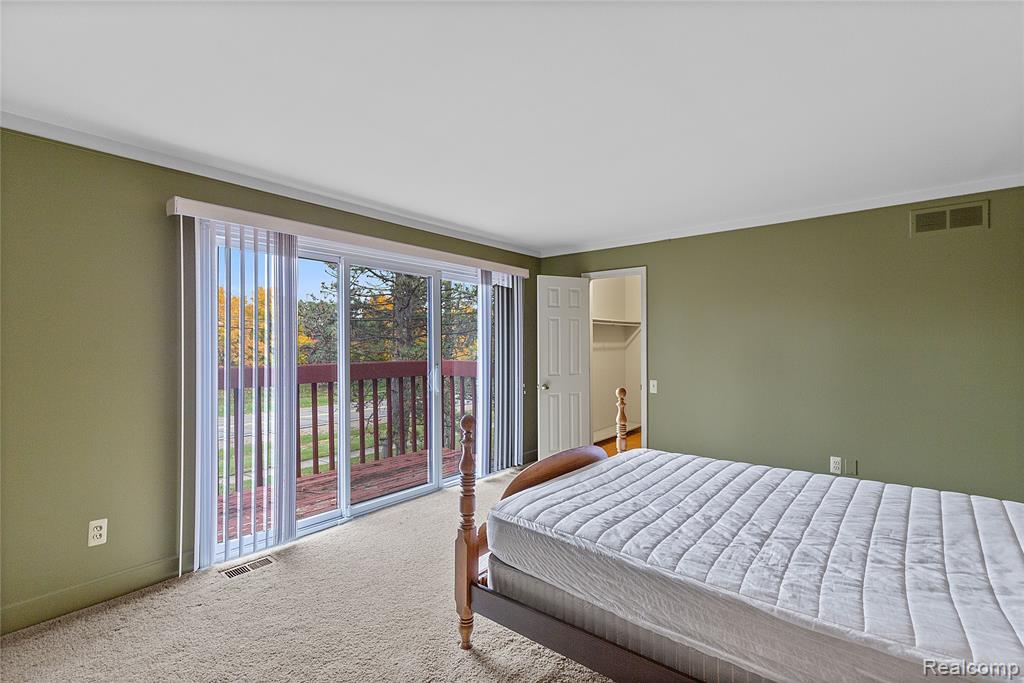 42216 Lochmoor Street, Clinton Twp, MI 48038 — Photo 16