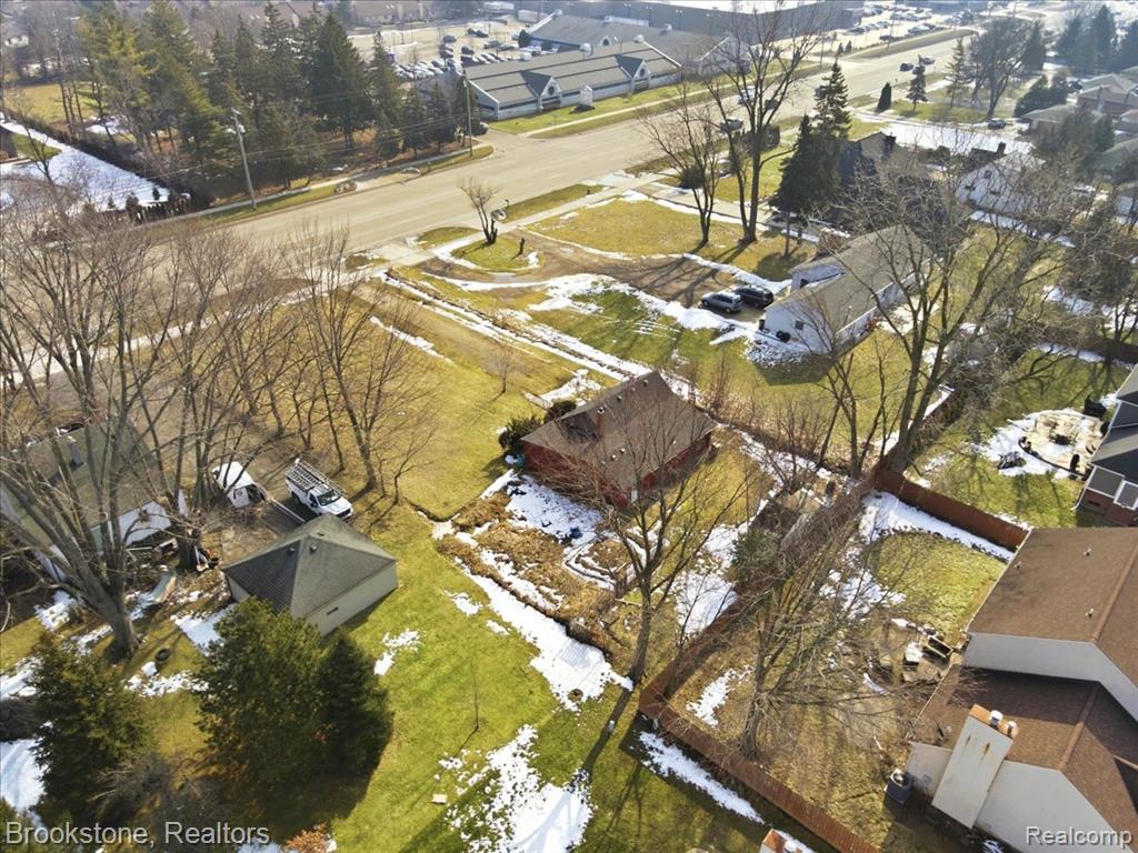41491 Dequindre Road, Troy, MI 48085 — Photo 32