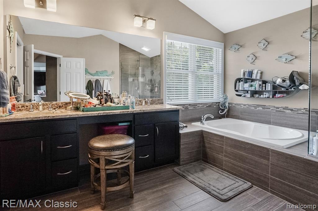 50757 CALVERT ISLE Drive, Novi, MI — Photo 49