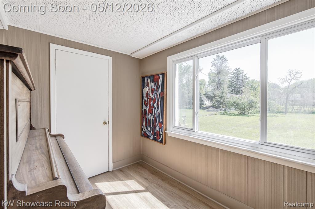 4344 Waterloo Street, Waterford, MI 48329 — Photo 18