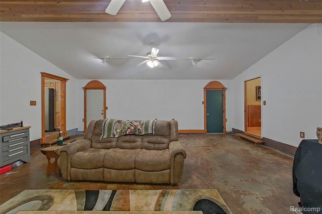 5920 CAMPBELL CORNERS Drive, Howell, MI 48855 — Photo 19