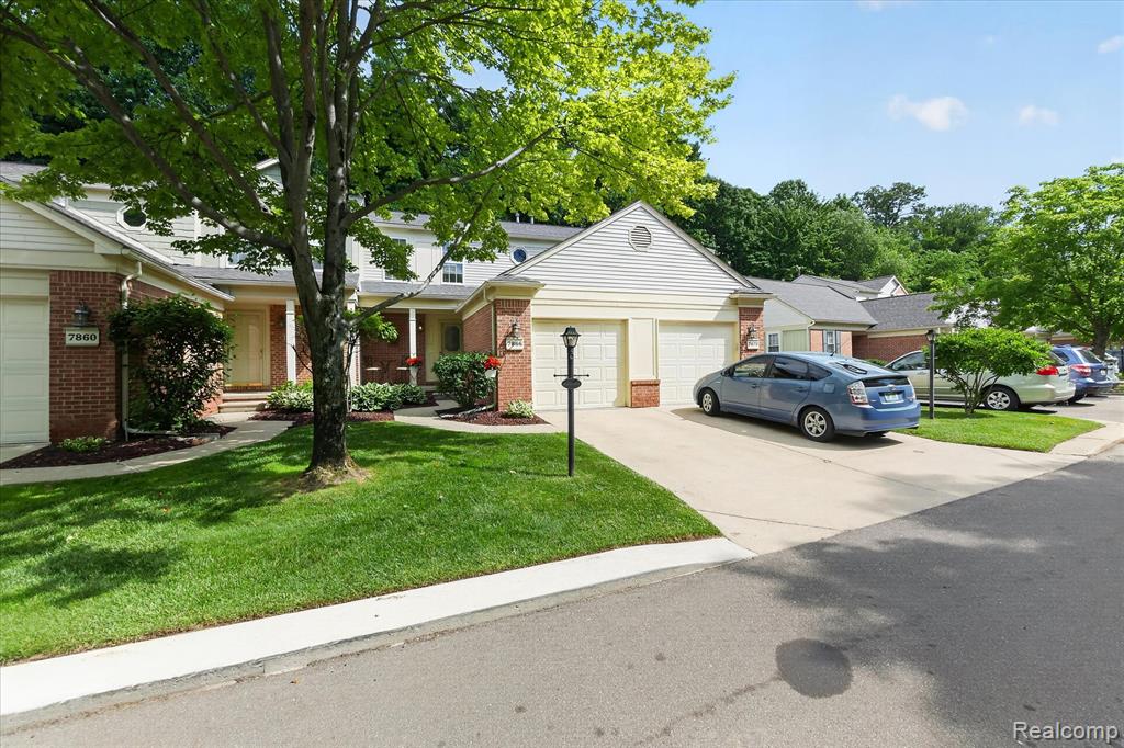 7866 Rivergate Drive, Westland, MI — Photo 2