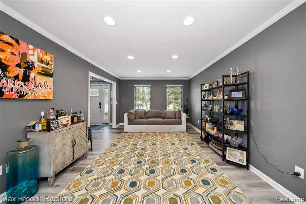 6247 Carpathian Court, West Bloomfield, MI 48324 — Photo 20