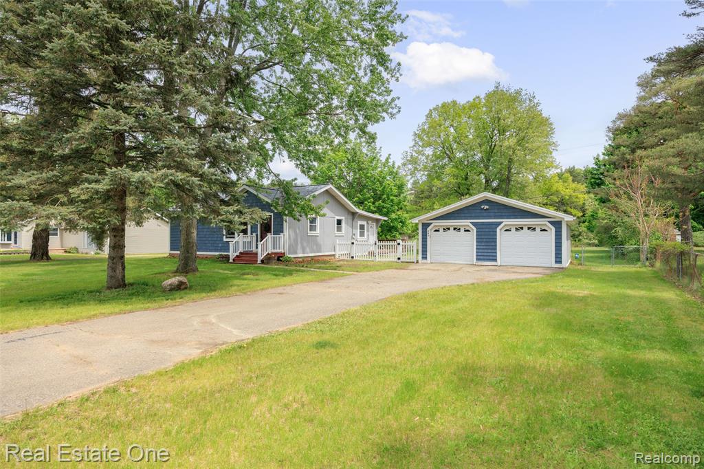 845 Sebek Street, Oxford, MI 48371 — Photo 39