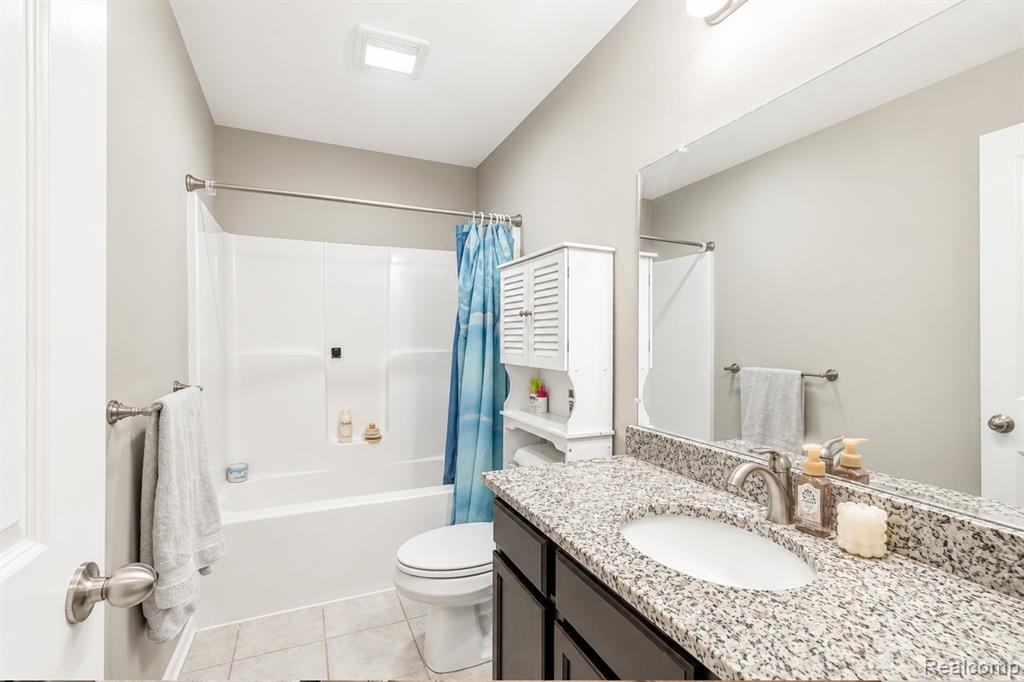 19908 Danube Court, Chelsea, MI 48118 — Photo 29
