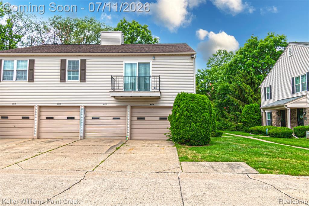 44524 N Bunker Hill Drive, 112, Clinton Twp, MI 48038 — Photo 4