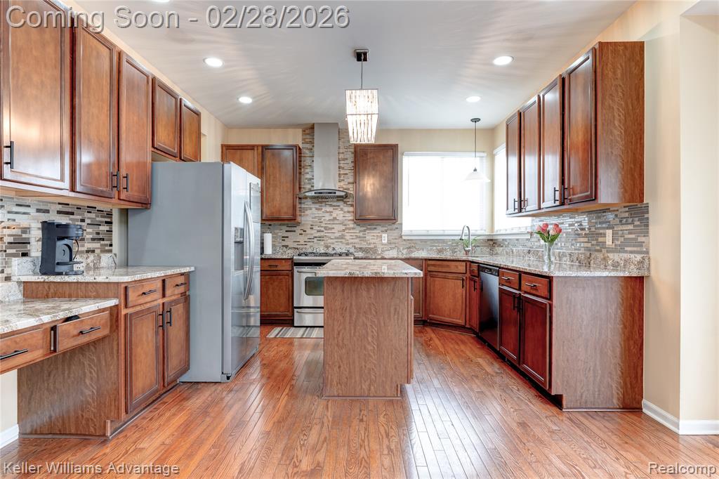 27455 Harrington Way, Novi, MI — Photo 15