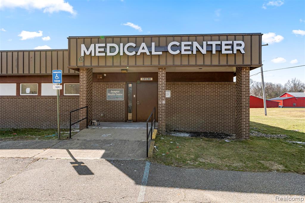 19130 SUMPTER Road, Belleville, MI, 48111