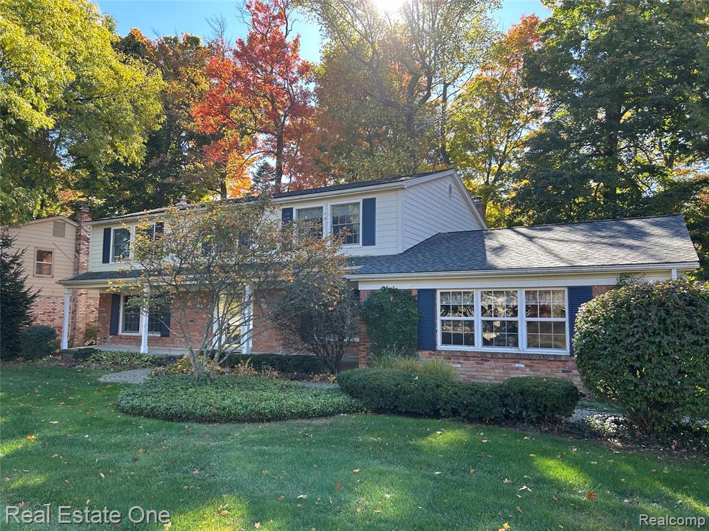 5593 Northcote, West Bloomfield, MI — Photo 2