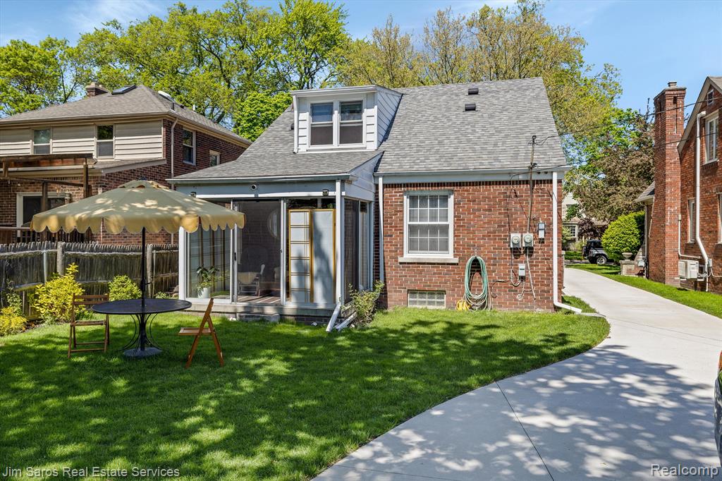 417 BELANGER Street, Grosse Pointe Farms, MI 48236 — Photo 20