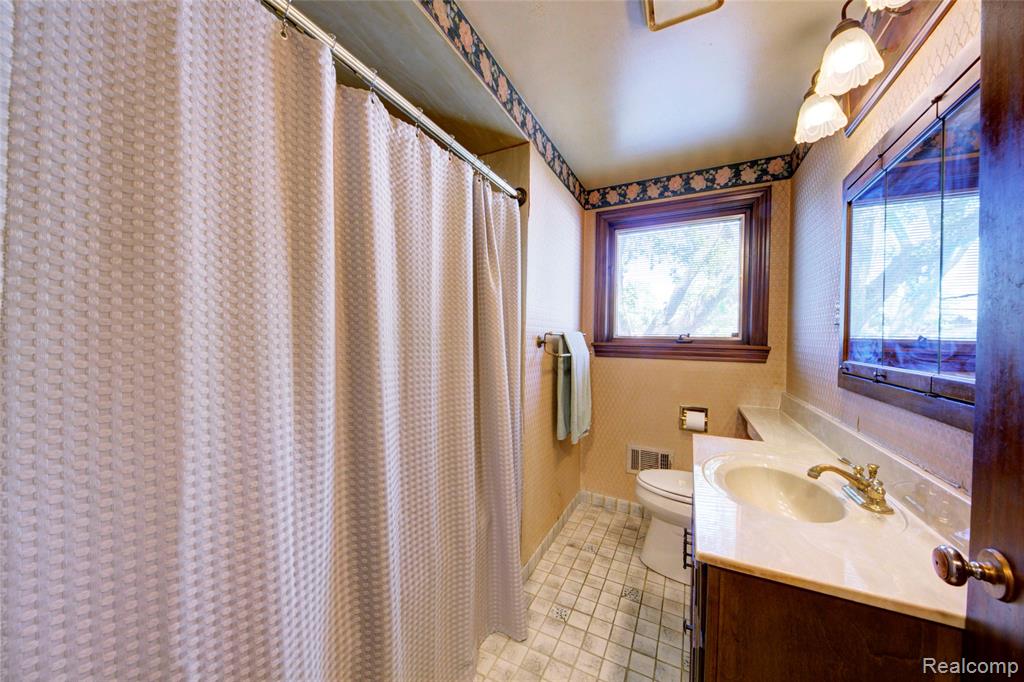 5489 Academy Street, Dearborn Heights, MI 48125 — Photo 63