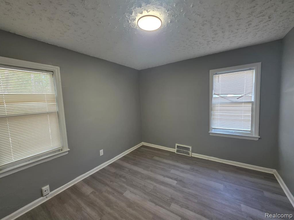 18975 Greydale Avenue, Detroit, MI 48219 — Photo 11