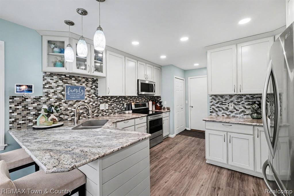 223 Primrose Lane, Flushing, MI 48433 — Photo 12