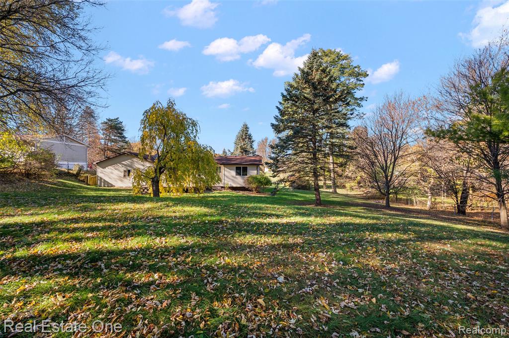 9600 Yale Avenue, Clarkston, MI 48348 — Photo 10
