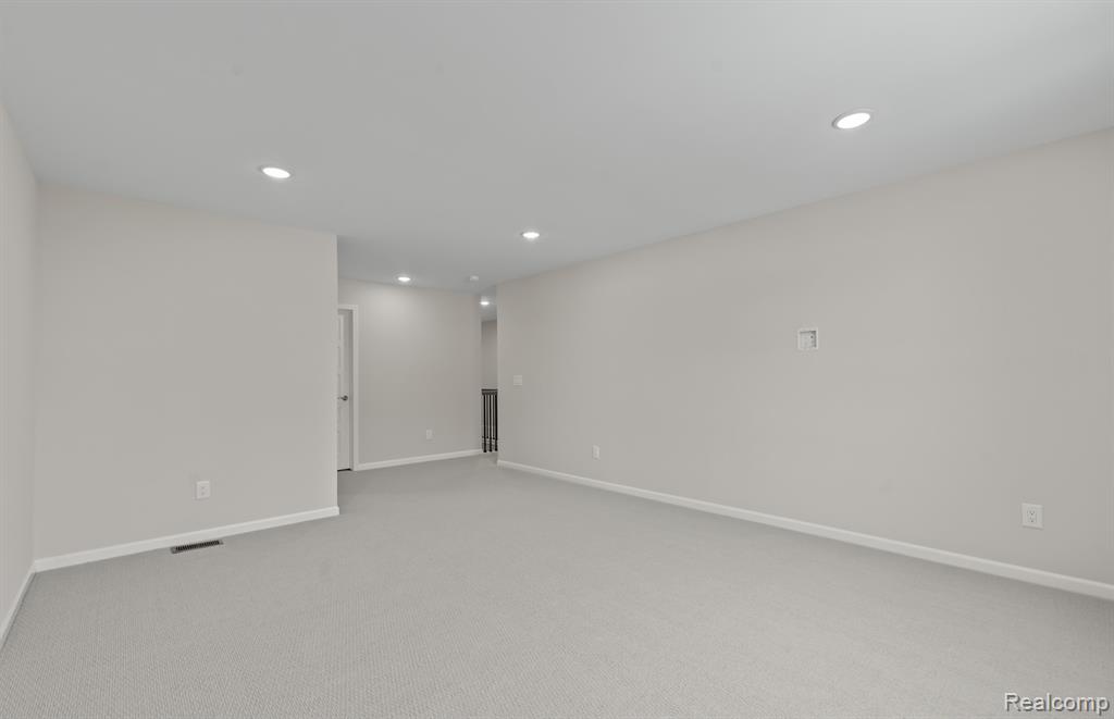 30112 Norway Drive, New Hudson, MI 48165 — Photo 22