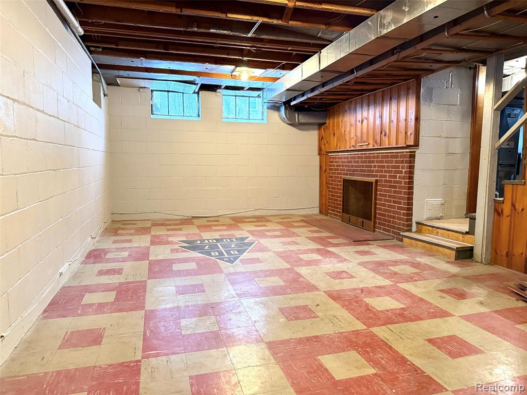 12935 Victoria Avenue, Huntington Woods, MI — Photo 37