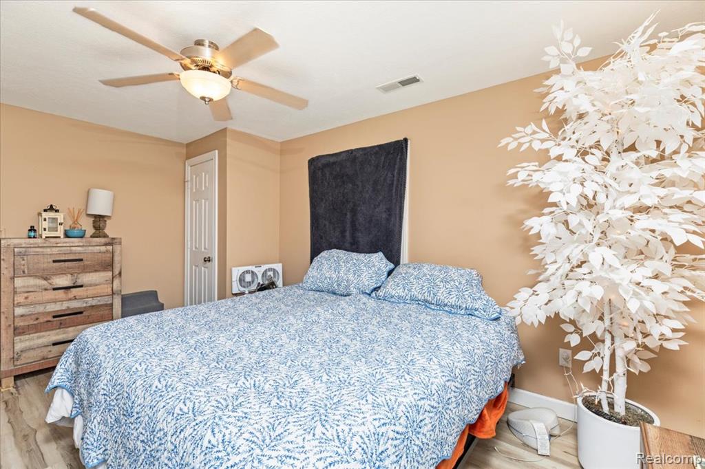 607 W Henry Street, Charlotte, MI 48813 — Photo 24