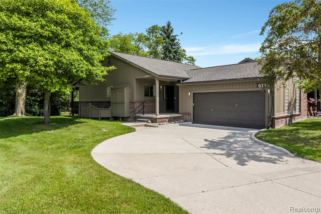 9735 Hawthorne Glen Drive, Grosse Ile, MI 48138 — front exterior