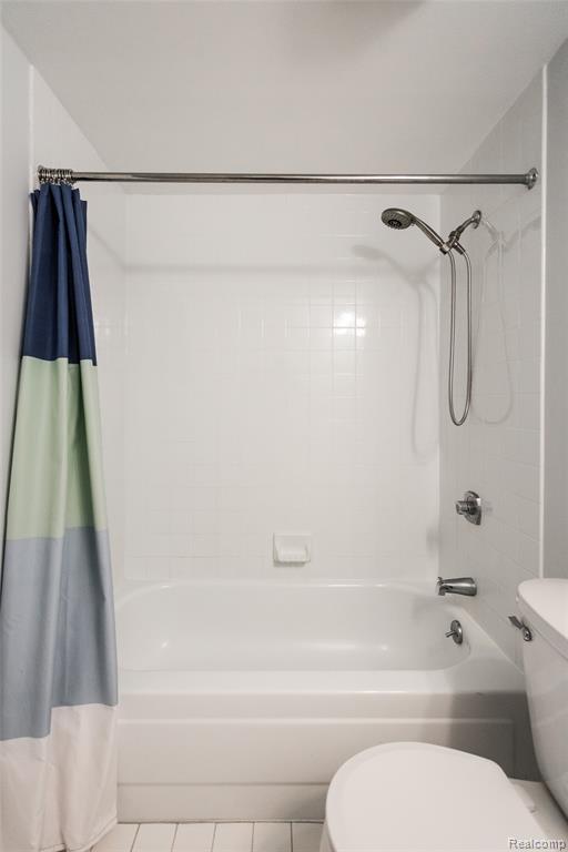 250 E Harbortown Drive, 508, Detroit, MI 48207 — Photo 19