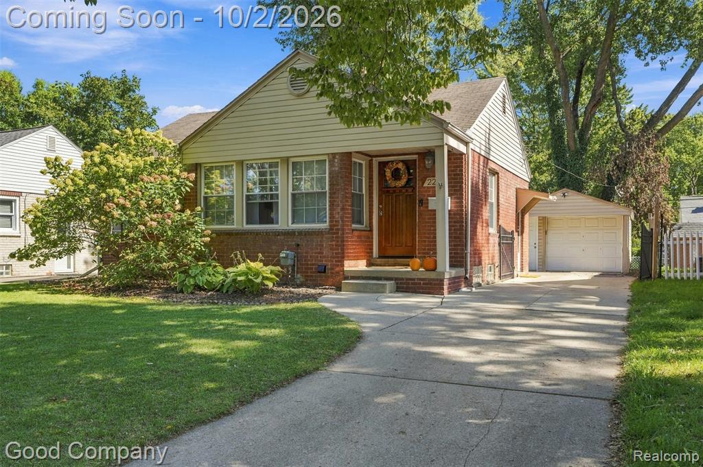 2220 Ellwood Avenue, Berkley, MI 48072