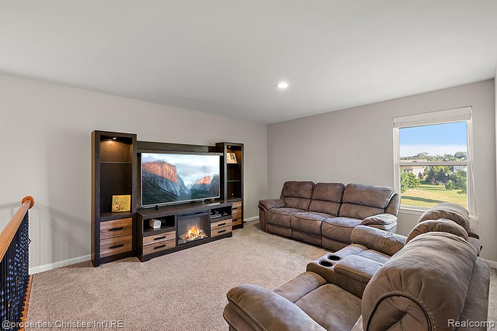 61171 SADDLECREEK Drive, South Lyon, MI 48178 — Photo 26
