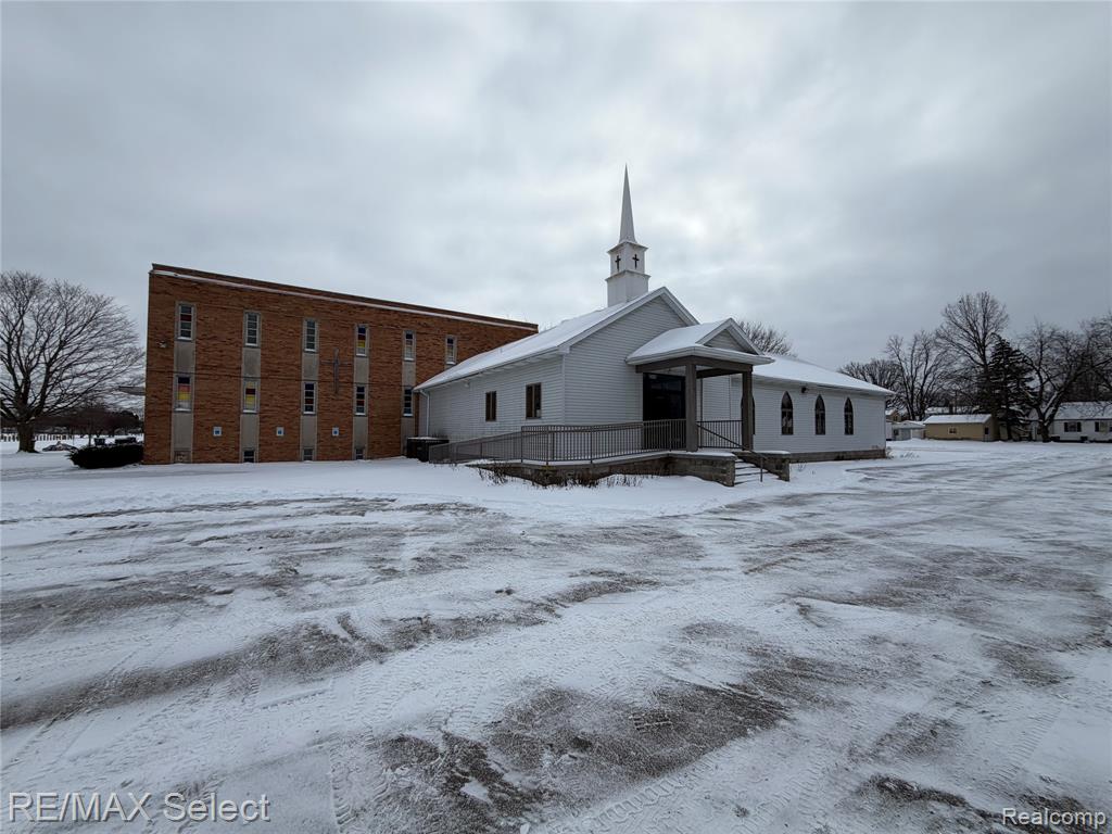 3302 Whittier Avenue, Flint, MI 48506