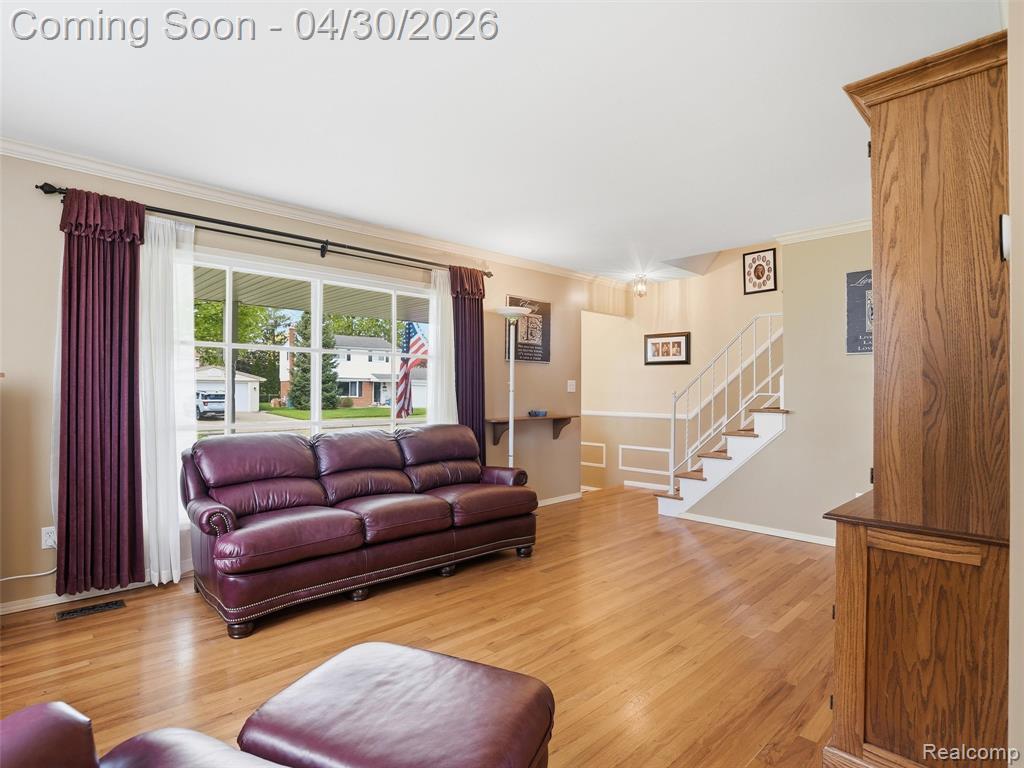 21222 Larkspur Street, Farmington, MI 48336 — Photo 4