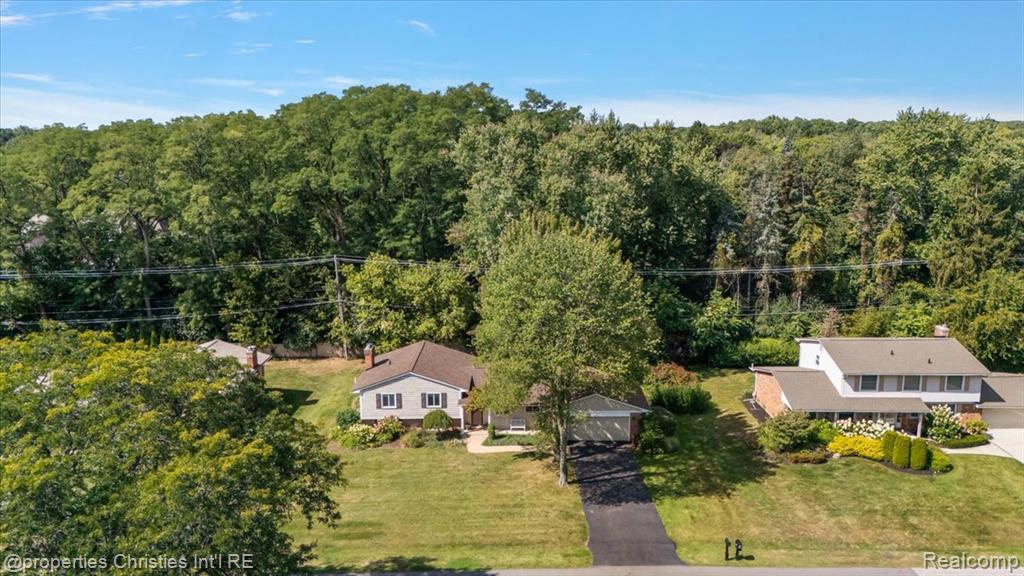 6756 Spruce Drive, Bloomfield Hills, MI 48301 — Photo 37