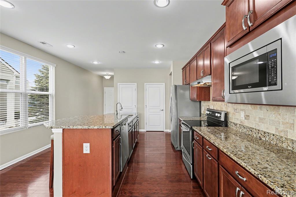 9444 Saint Andrews Drive, Grand Blanc, MI 48439 — Photo 5