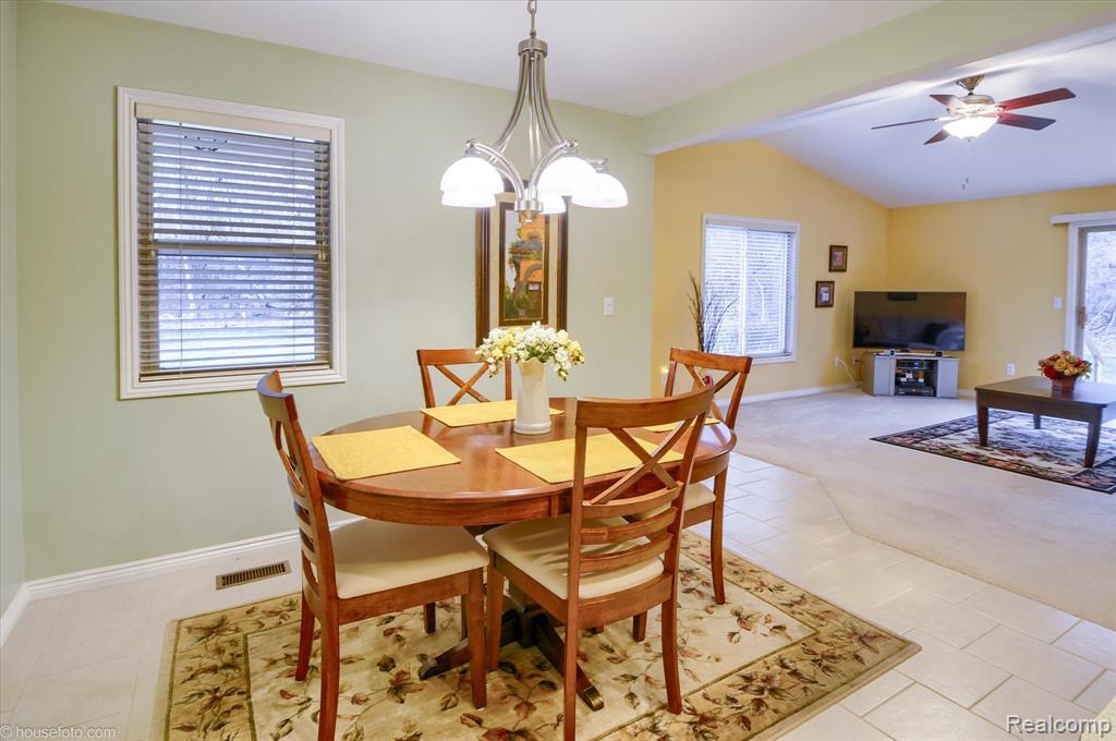 17430 N LUCILLE Circle, New Boston, MI 48164 — Photo 15