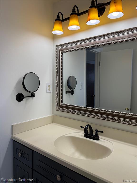 4138 Westover Drive, West Bloomfield, MI 48323 — Photo 18
