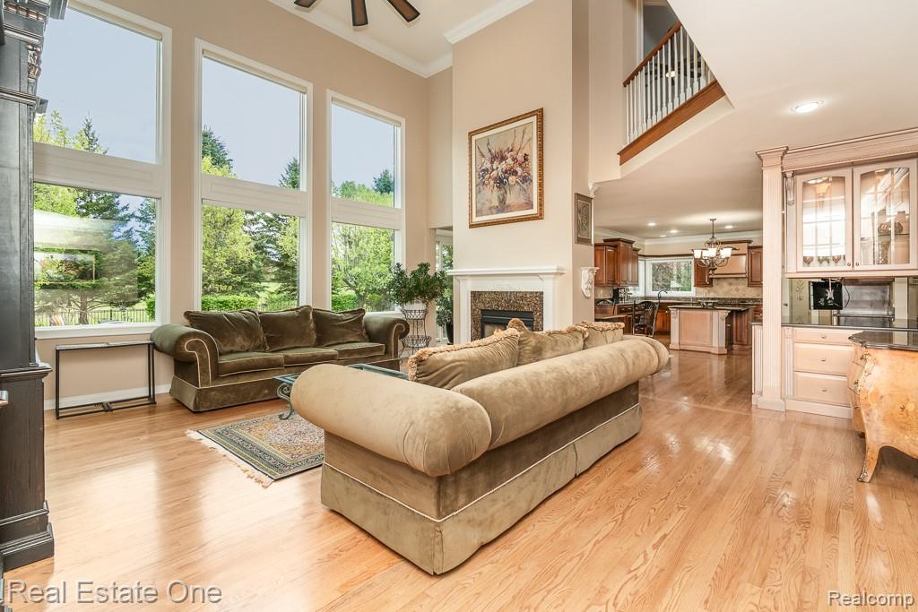 2483 Spyglass Drive, Oakland, MI — Photo 12