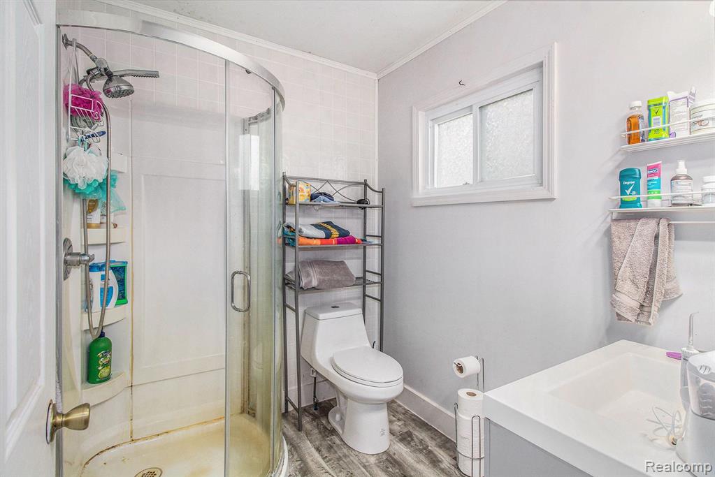 6105 SARATOGA Lane, Flint, MI 48506 — Photo 11