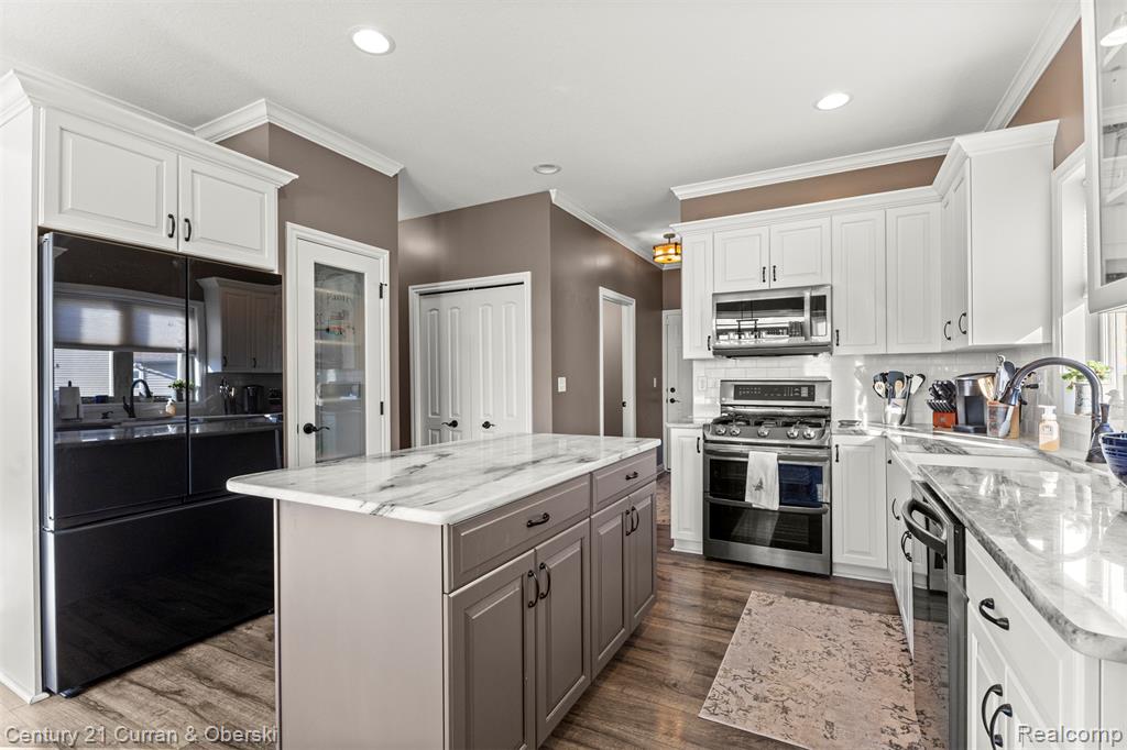 4973 Orchard Crest Court, Monroe, MI 48161 — Photo 9