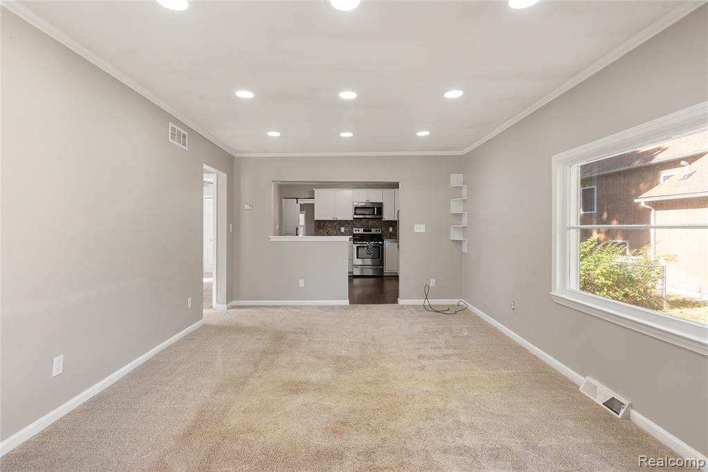 4209 Laforest Drive, Waterford, MI 48329 — Photo 8
