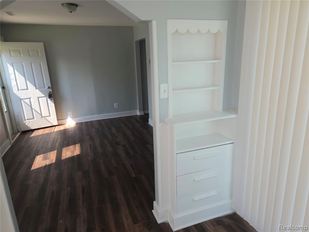 6589 Ziegler Street, Taylor, MI 48180 — Photo 8