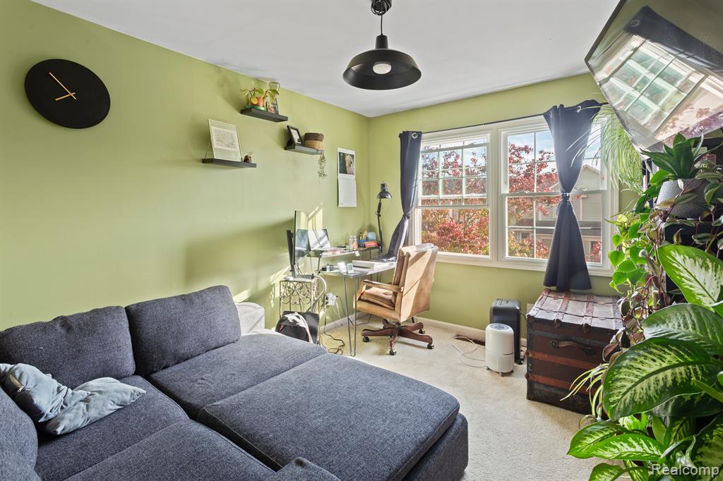 541 LIBERTY POINTE Drive, Ann Arbor, MI 48103 — Photo 17