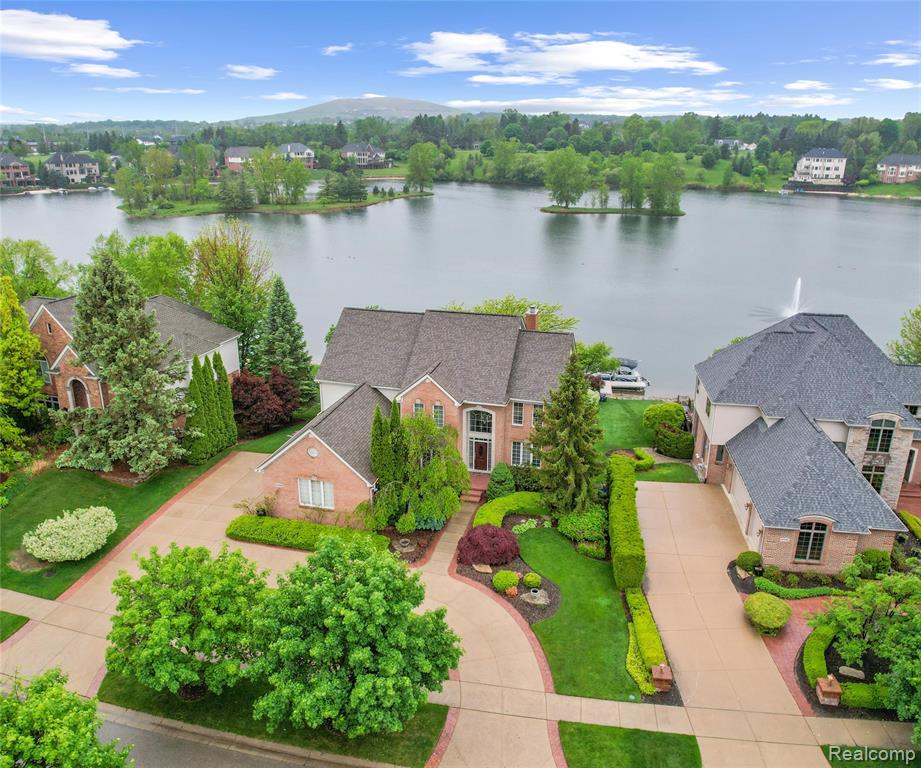 17747 PARKSHORE Drive, Northville, MI 48168 — Photo 6