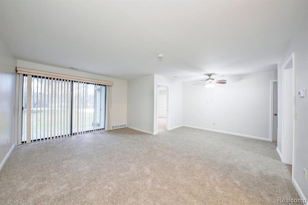 42489 Lilley Pointe Drive, Canton, MI 48187 — Photo 4