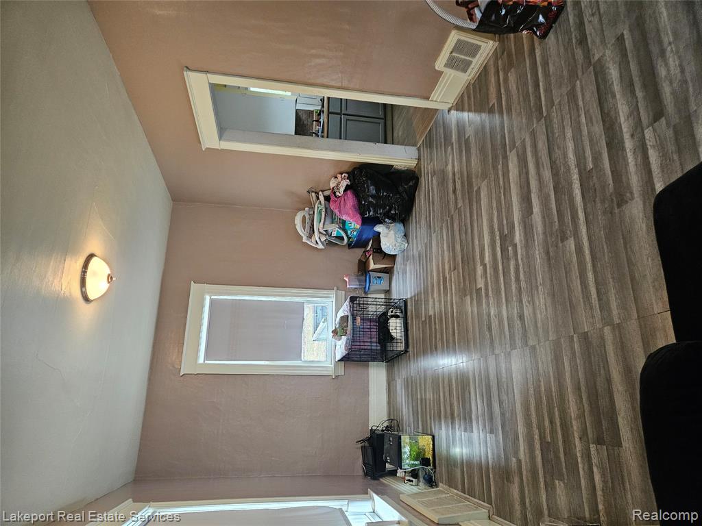 917 Saint Clair Street, Port Huron, MI 48060 — Photo 4