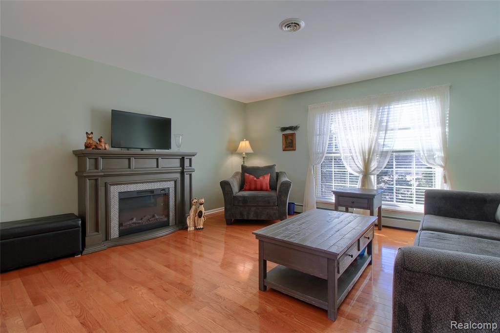 9780 Cambridge Court Cambridge CT., 3, South Lyon, MI 48178 — Photo 7