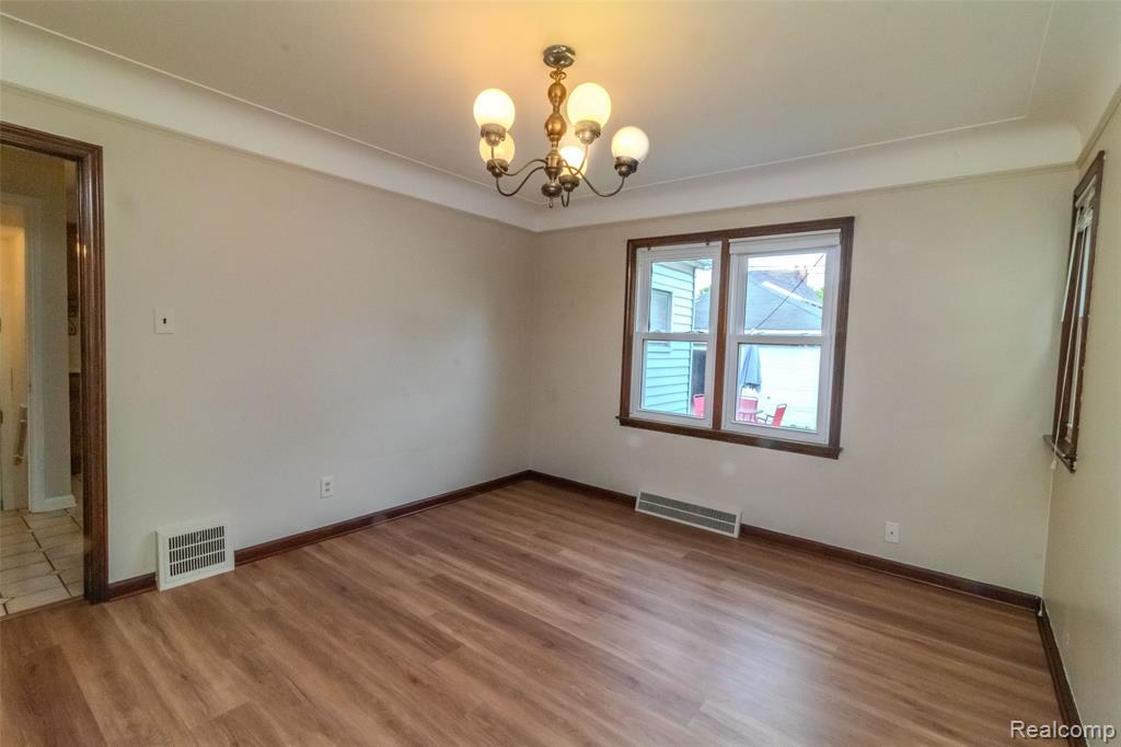 6630 Hartwell Street, Dearborn, MI 48126 — Photo 11