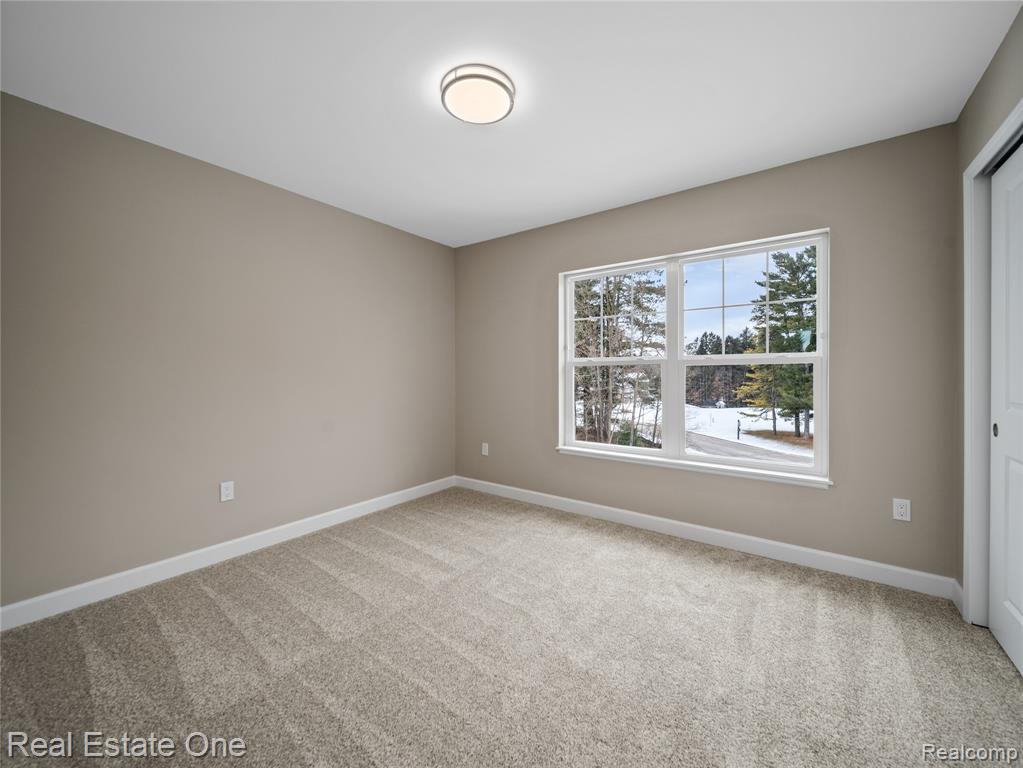 8527 Mystic Pines Court, Pinckney, MI 48169 — Photo 24