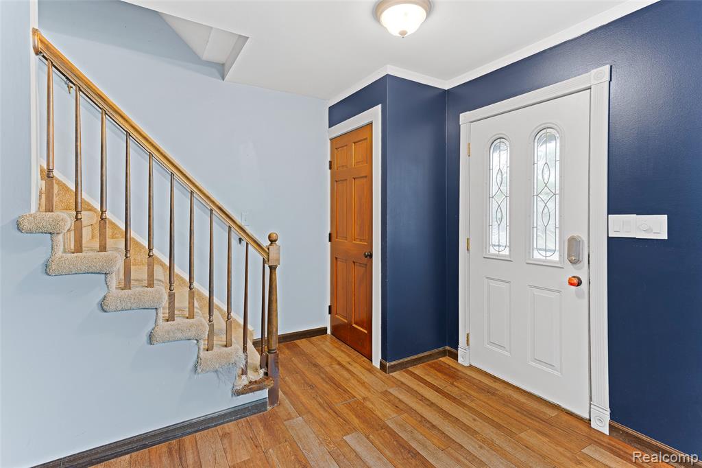 21849 E Chipmunk Trail, Woodhaven, MI 48183 — Photo 5