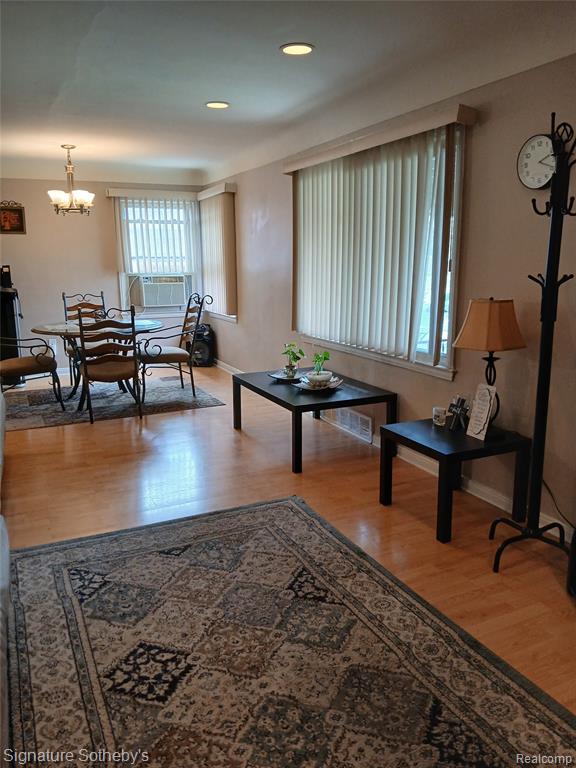 24670 Gardner Street, Oak Park, MI 48237 — Photo 8