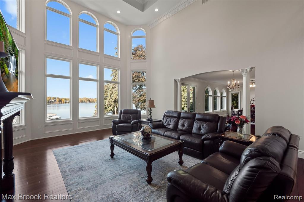 4764 Dow Ridge Road, Orchard Lake Village, MI 48324 — Photo 17