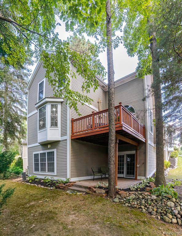 6580 Summit Ridge, Clarkston, MI — Photo 2
