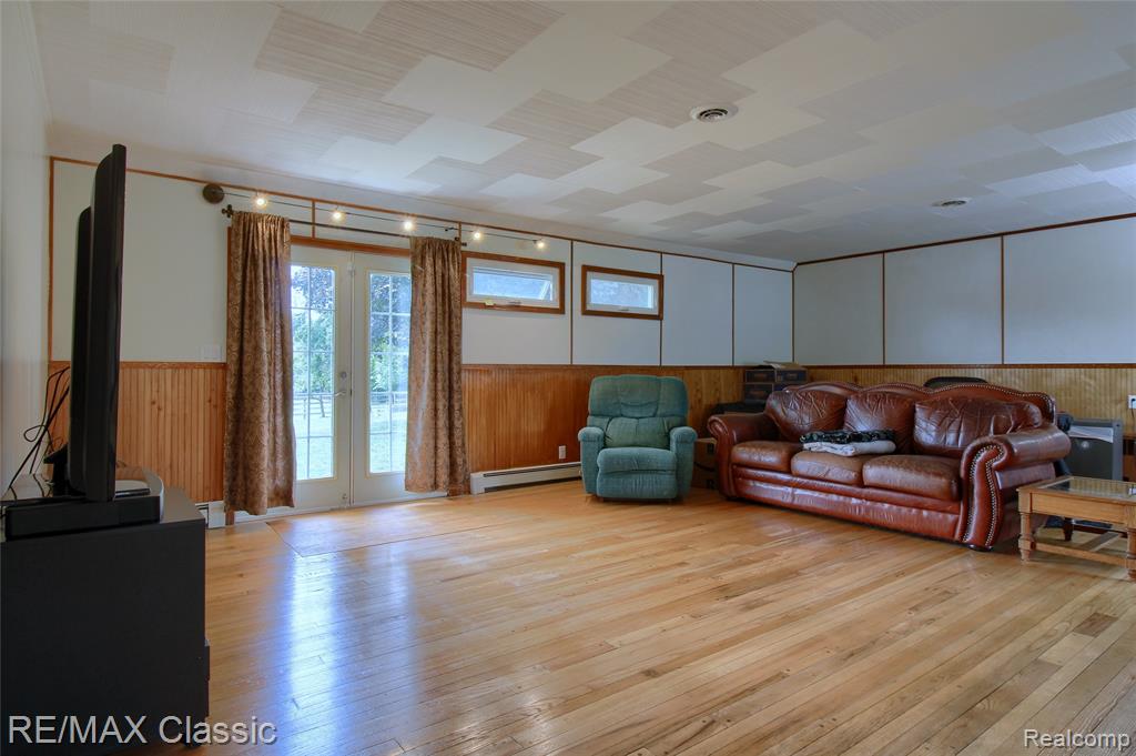 10268 7 Mile Road, Northville, MI 48167 — Photo 11