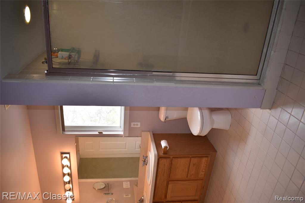 201 Columbia Drive, South Lyon, MI 48178 — Photo 36